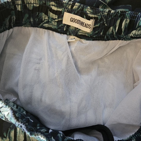 Men's Palm Leaf Design Swim Trunks sz Small NWT - Picture 3 of 3